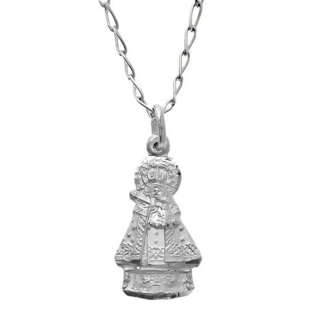 Medalla en Plata de Ley 925 de la Virgen de Guadalupe tallada a mano con cadena incluida. Tamaño de la medalla 24*13mm.